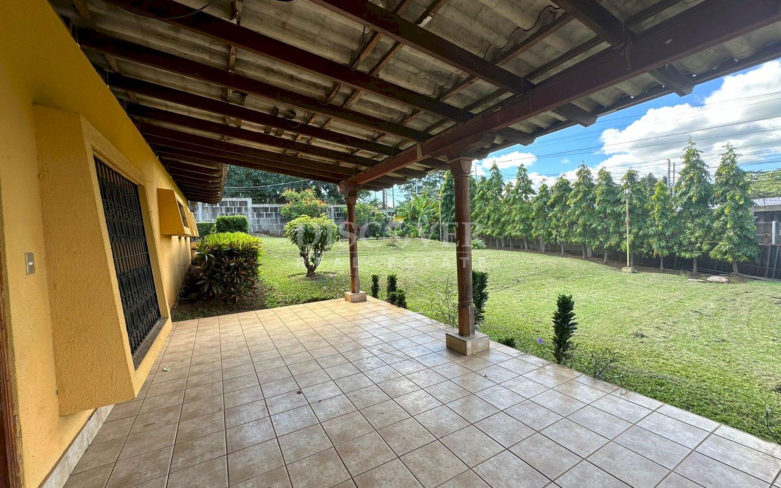 Casa En Venta En Carretera Sur Discovernica