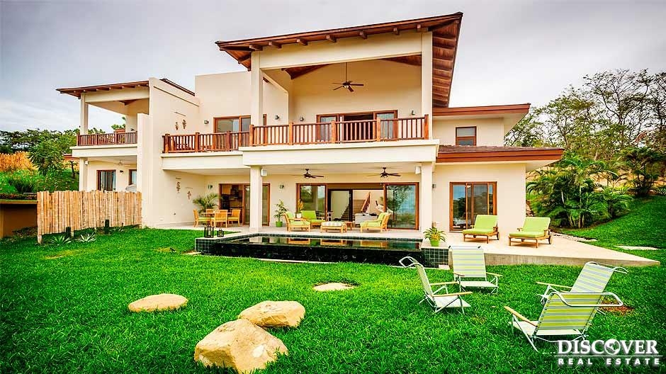 Preciosa Villa en Venta en Guacalito de la Isla. Discover Real Estate